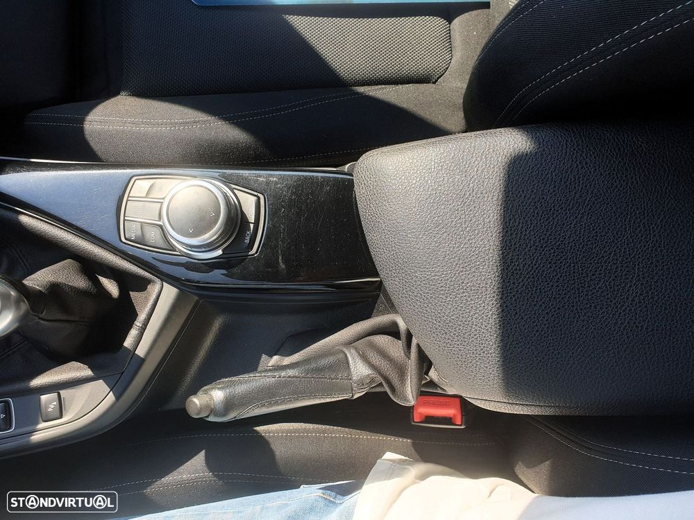 BMW 116 d EfficientDynamics Edition Sport Line - 24