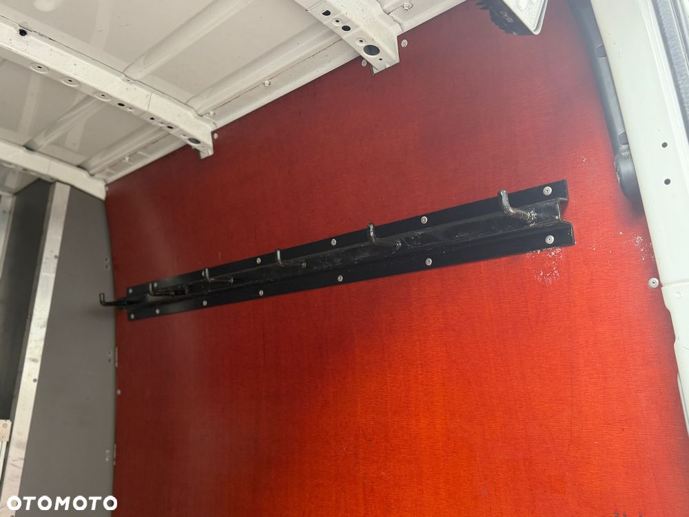 Mercedes-Benz sprinter - 16