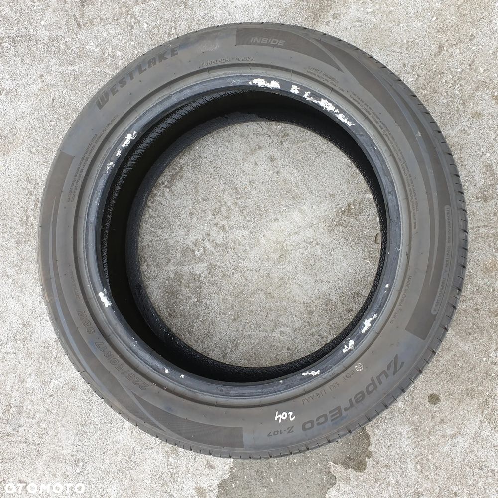 OPONA  ZUPERECO   225/50R17  1-SZT