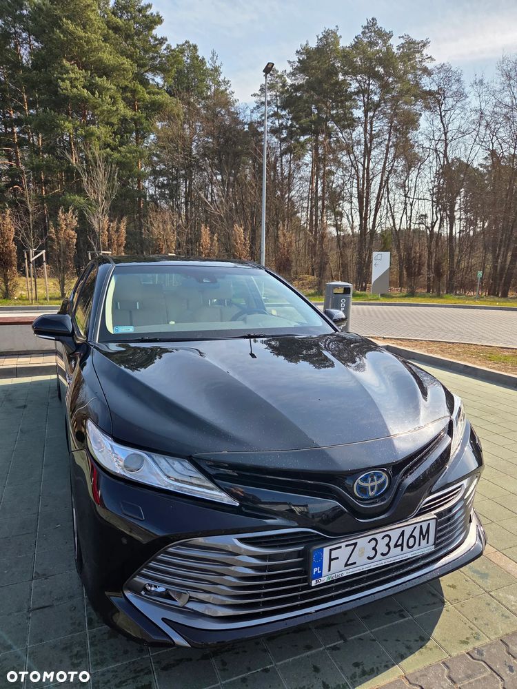 Toyota Camry 2.5 Hybrid Executive CVT - 1