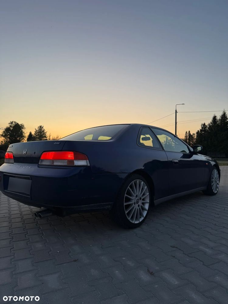 Honda Prelude 2.0 L - 6