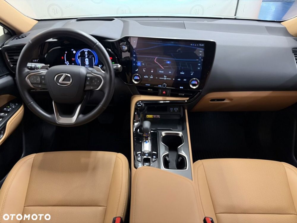 Lexus NX 2024