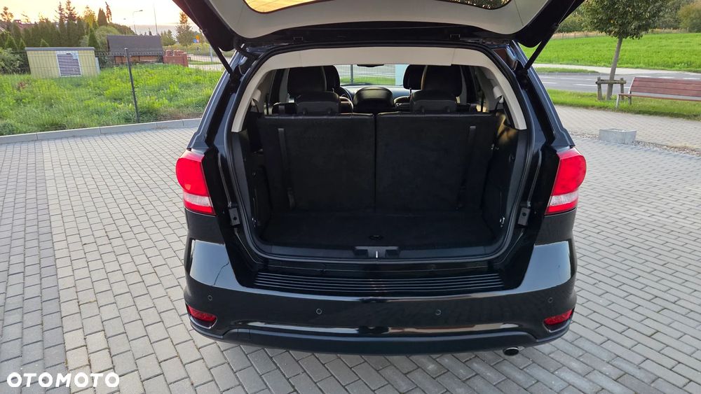 Fiat Freemont 2.0 Multijet Lounge AWD - 17