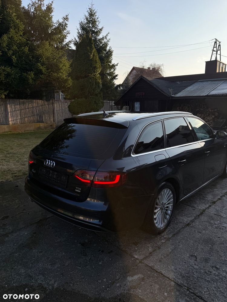 Audi A4 Avant 2.0 TDI ultra - 1