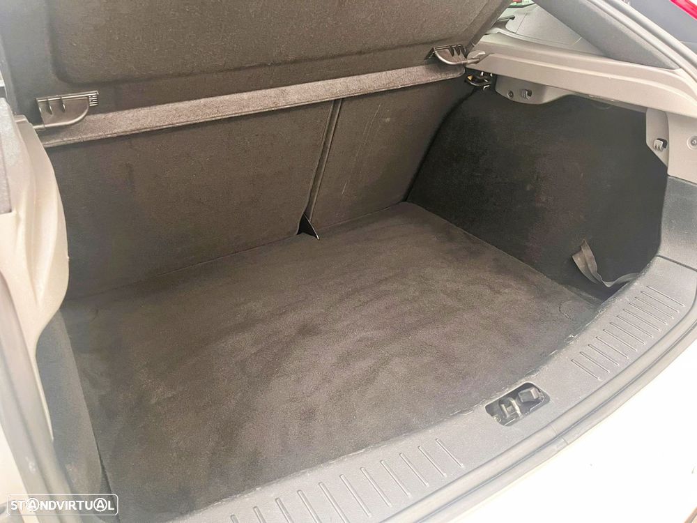 Ford Focus 2.5 T RS - 38