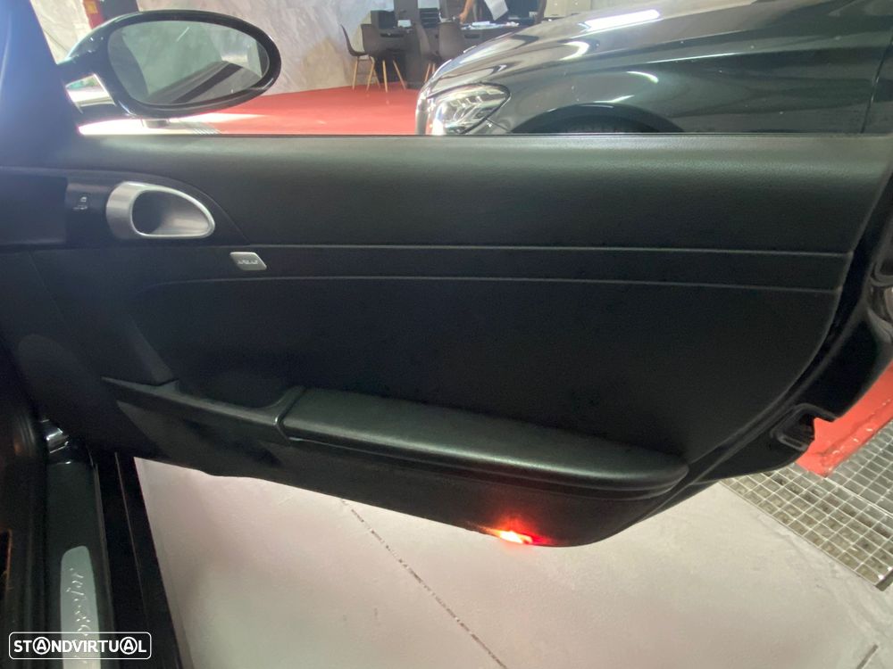Porsche Boxster 2.7 M6 - 17