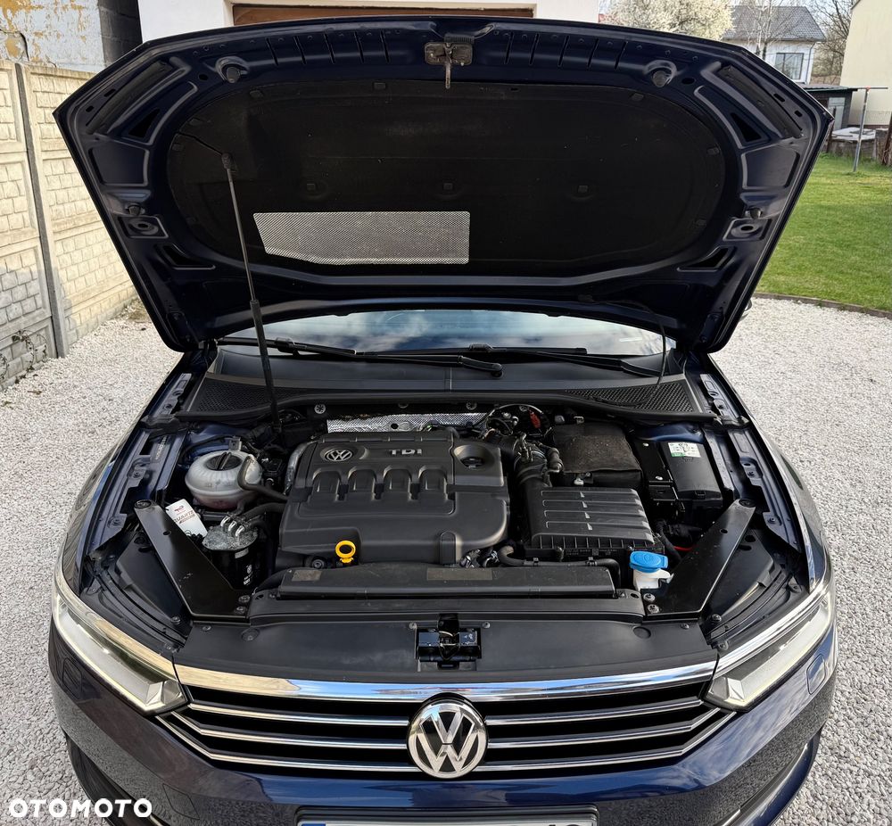 Volkswagen Passat 2.0 TDI BMT Comfortline - 12