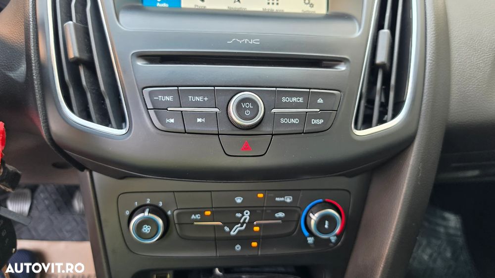 Ford Focus 1.6 TI-VCT Sport - 13
