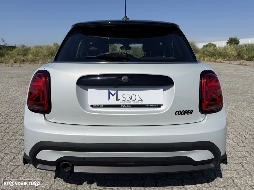 MINI 5 Portas Cooper Premium Plus JCW Auto - 16