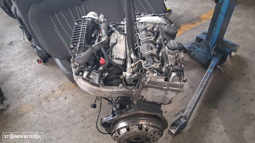 Motor Mercedes W203 2.2cdi refª 611.962 com injeção - 3