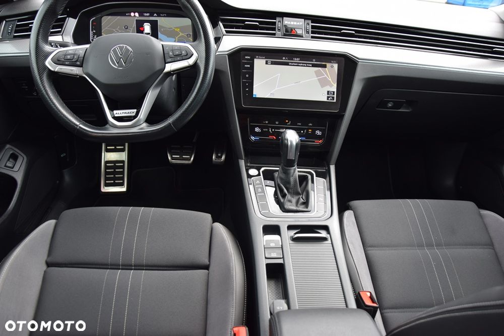 Volkswagen Passat Alltrack 2.0 TDI SCR DSG 4Motion - 13