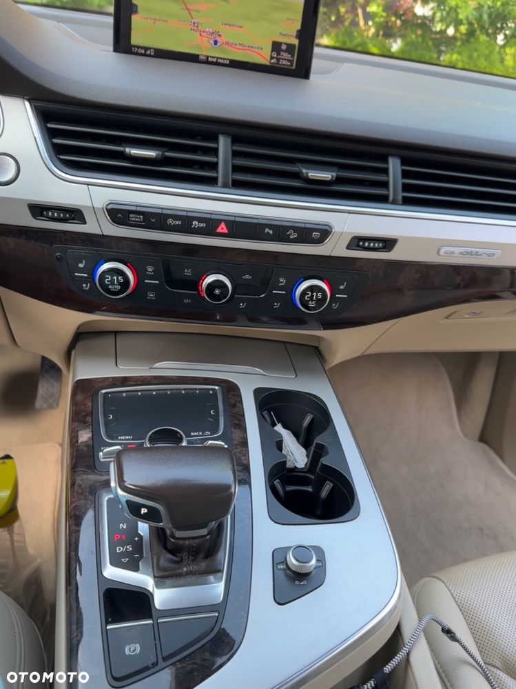 Audi Q7 3.0 TFSI Quattro Tiptronic - 25