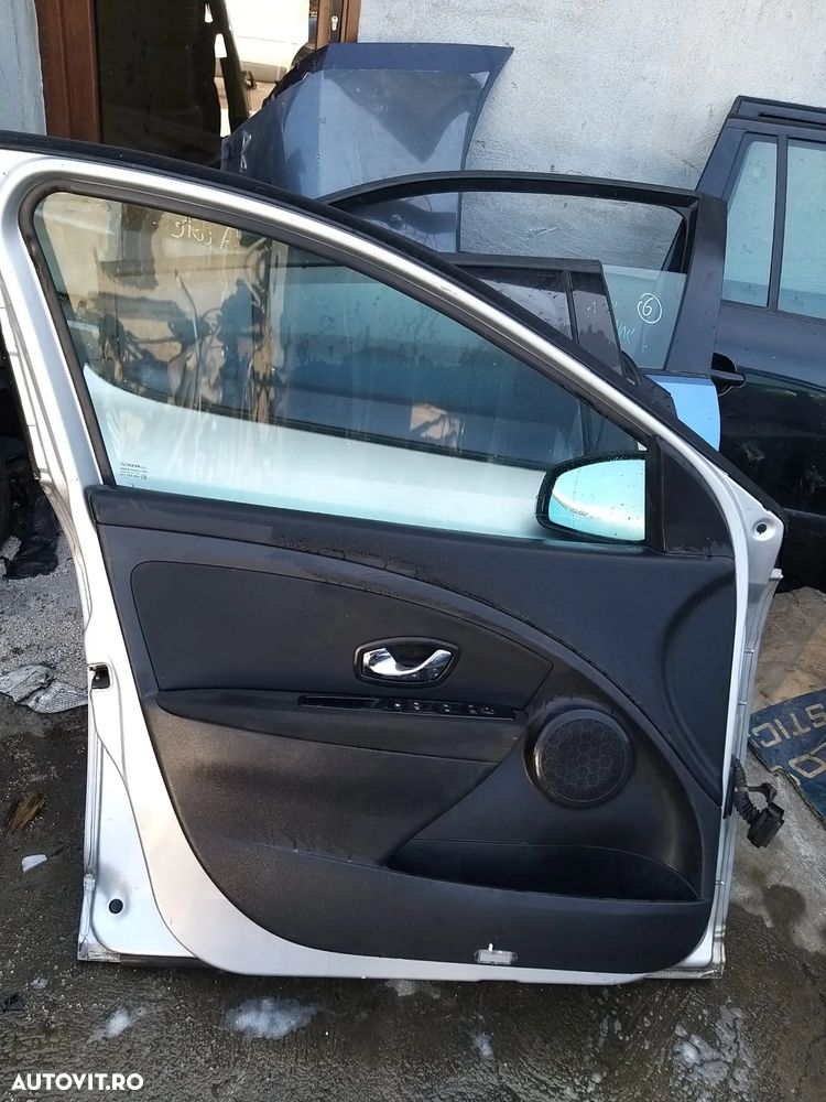 Usa Fata Stanga Complet pentru renault Megane 3 din 2010+ - 2