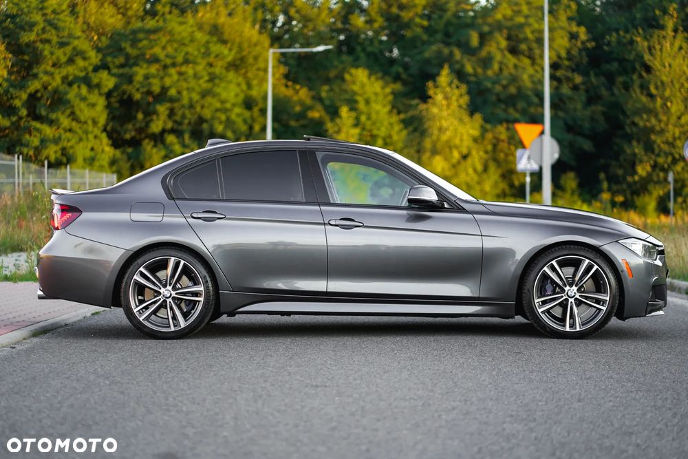 BMW Seria 3 335i Sport-Aut Sport Line - 17
