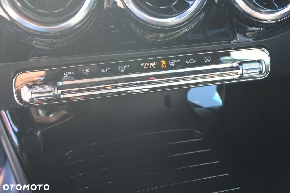 Mercedes-Benz CLA - 26