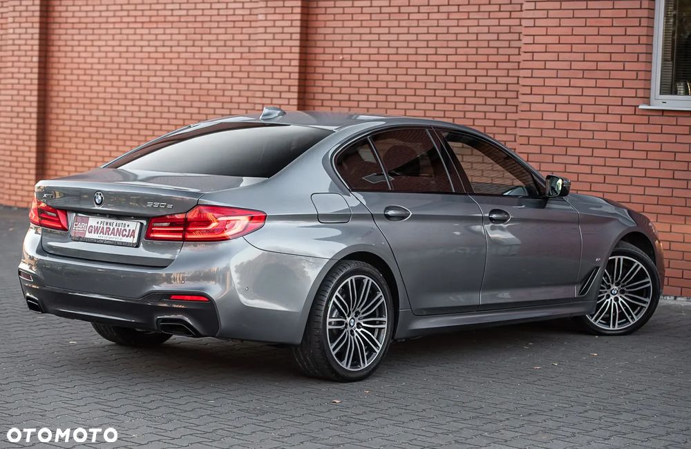BMW Seria 5 530e iPerformance xDrive M Sport sport - 31
