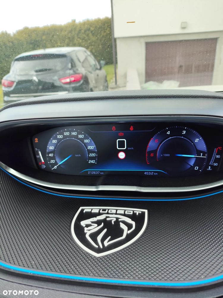 Peugeot 5008 2.0 BlueHDI Active S&S - 8