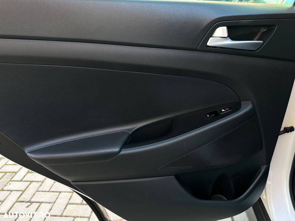 Hyundai Tucson blue 1.7 CRDi 2WD DCT Style - 25