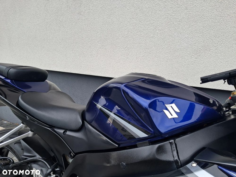 Suzuki GSX-R - 4