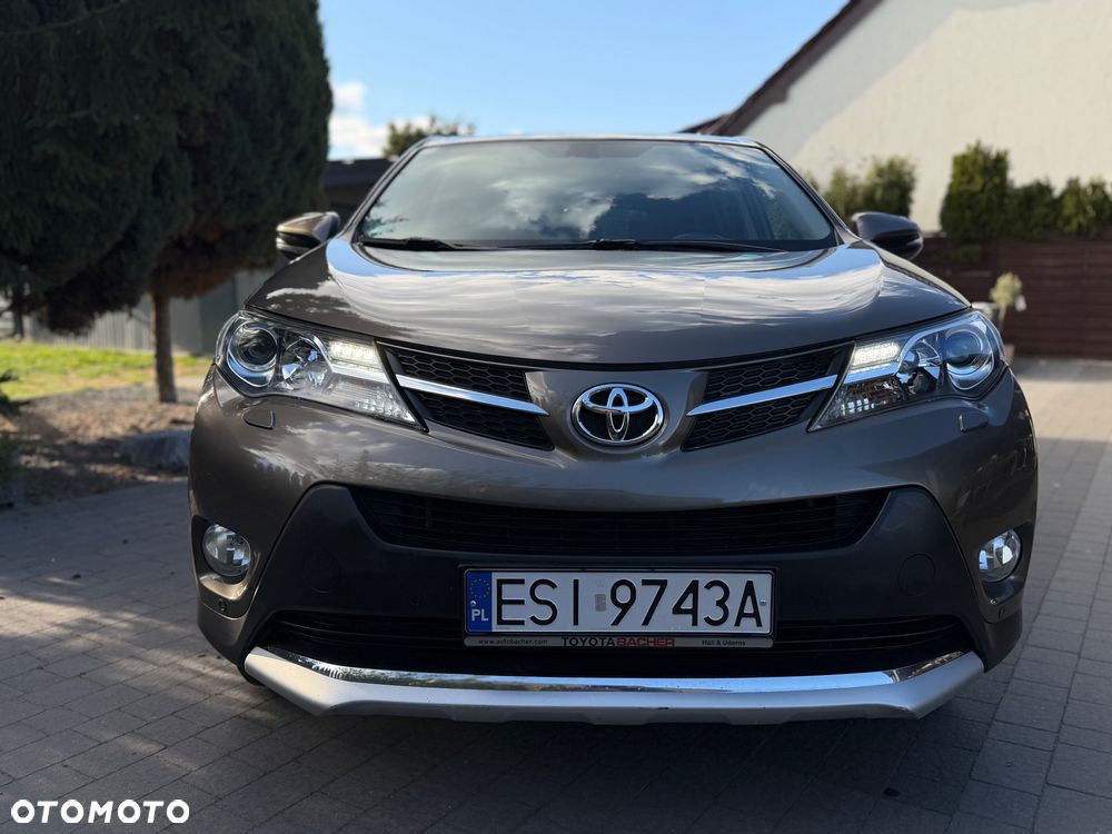 Toyota RAV4 2.2 D-4D 4x4 Automatik Executive - 2