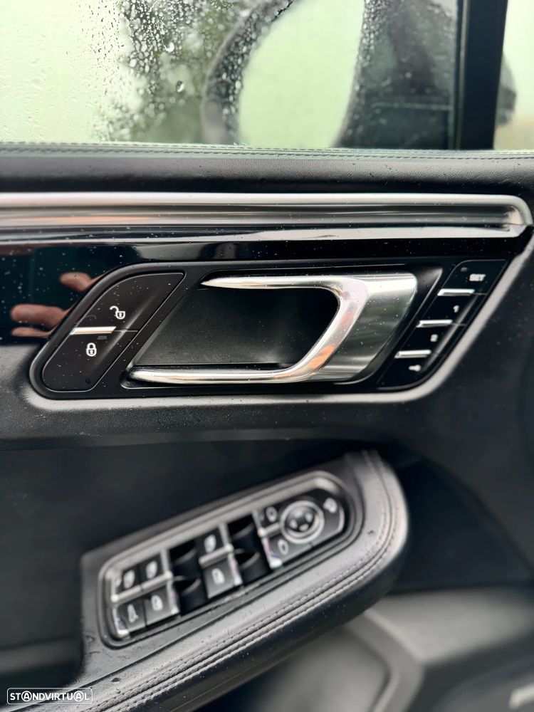 Porsche Macan S - 23