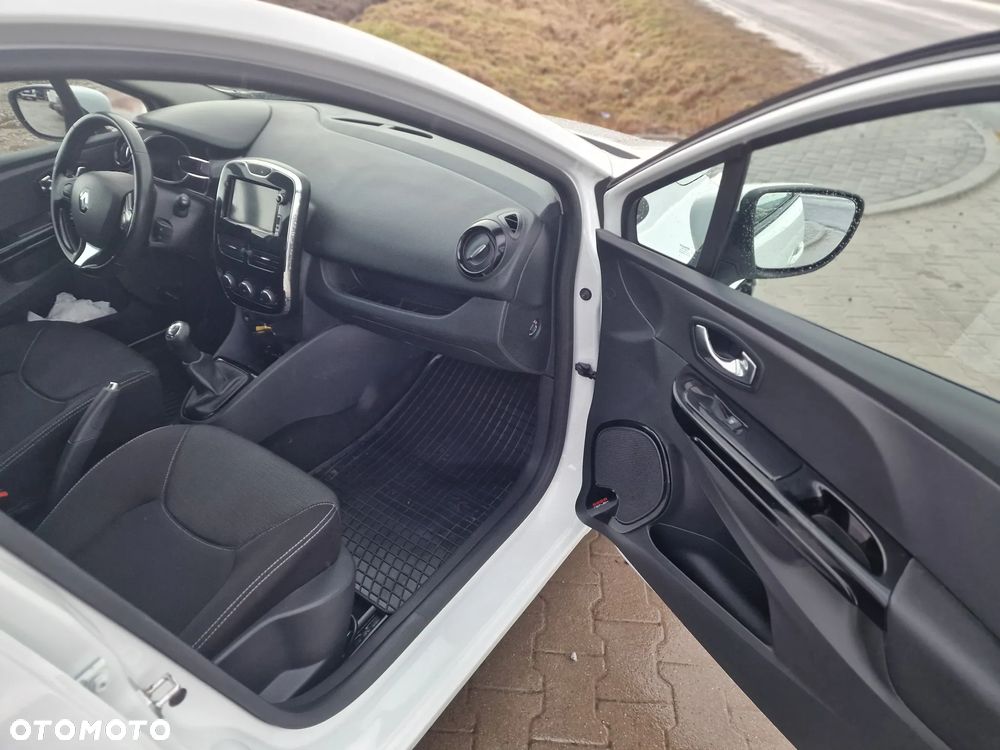 Renault Clio 1.2 16V 75 Limited - 26