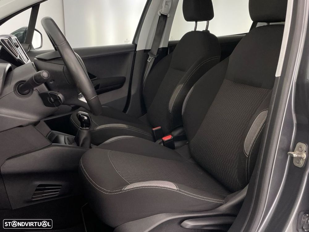 Peugeot 208 1.2 PureTech Active - 18