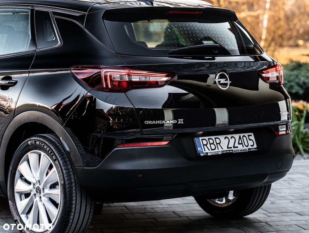Opel Grandland X 1.2 Start/Stop Business Edition - 17
