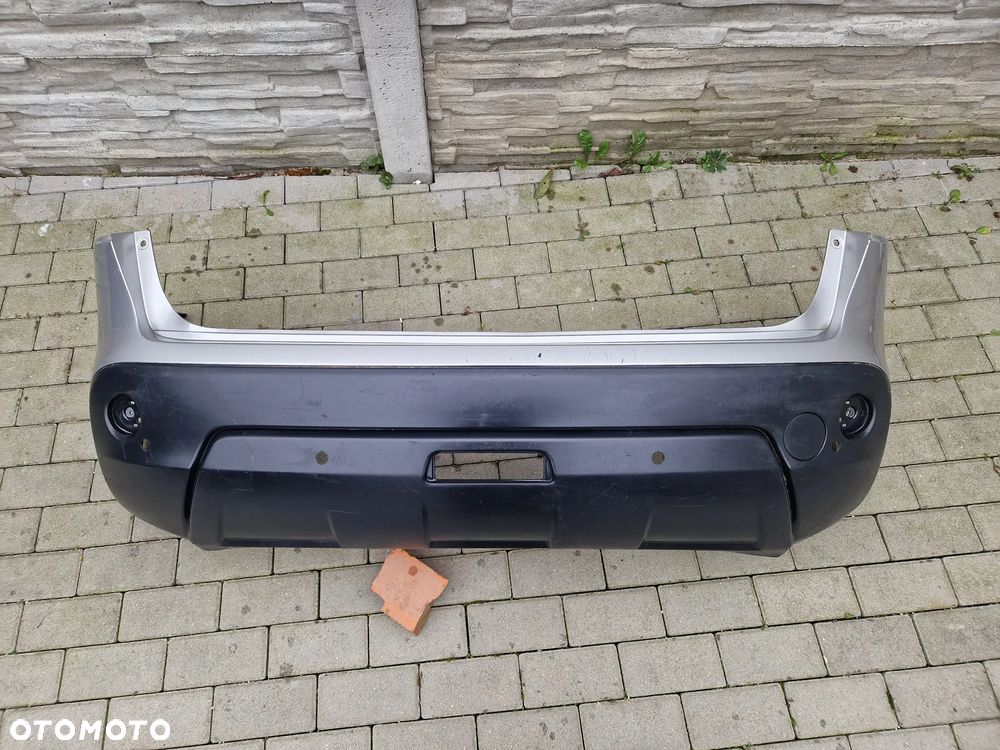 Zderzak Nissan Qashqai I tyl 2007 - - 1