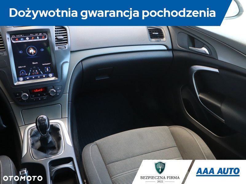 Opel Insignia - 10