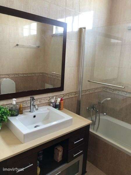 Vende-se Moradia em Caxarias - Grande imagem: 4/7