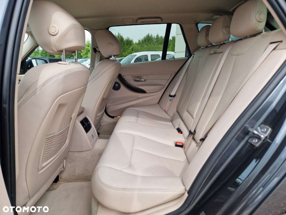 BMW Seria 3 318d Blue Performance Modern Line - 8