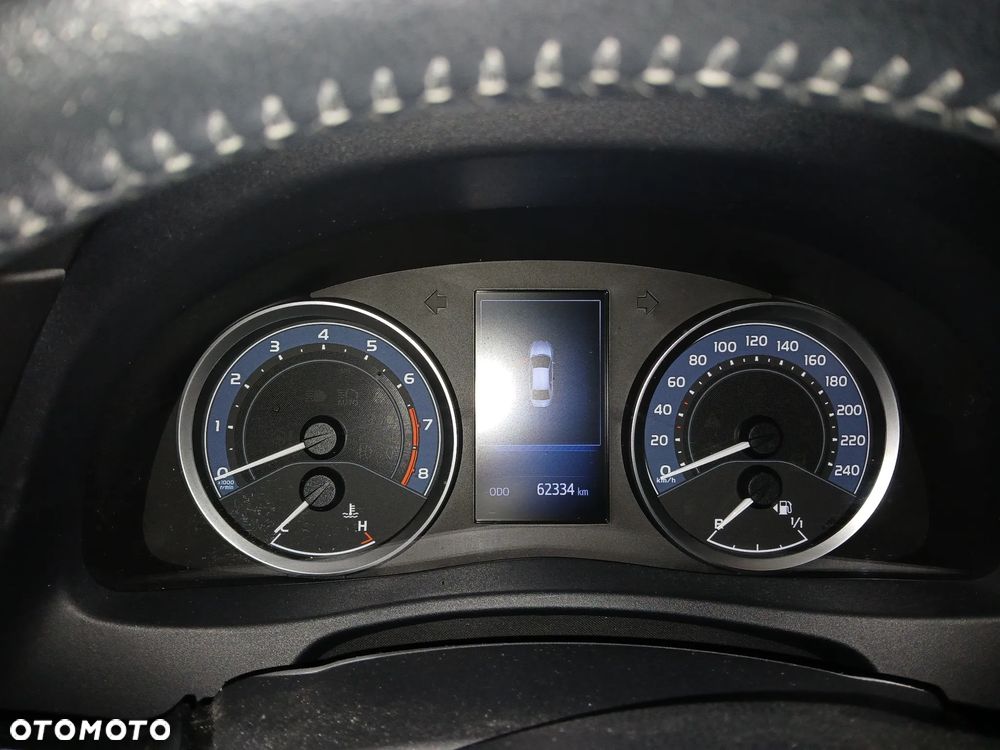 Toyota Corolla 1.6 Comfort - 6