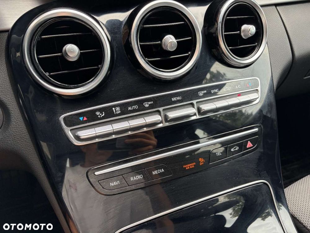Mercedes-Benz Klasa C 220 d 9G-TRONIC Exclusive - 26