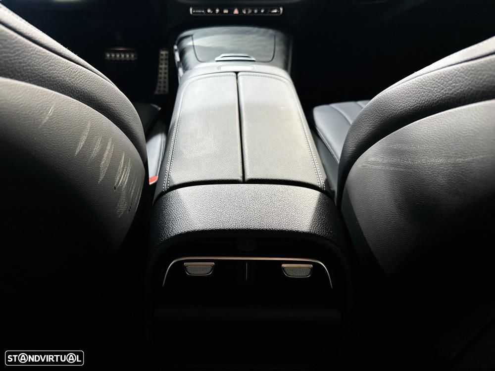 Mercedes-Benz E 300 de 4Matic 9G-TRONIC AMG Line - 28