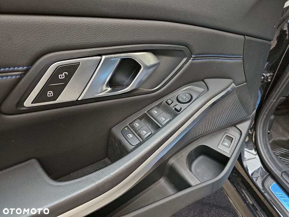 BMW Seria 3 - 21