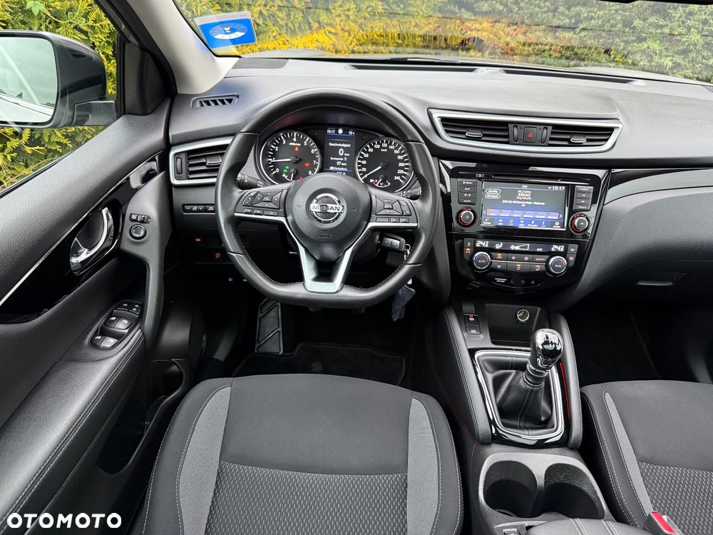 Nissan Qashqai 1.3 DIG-T N-WAY - 26