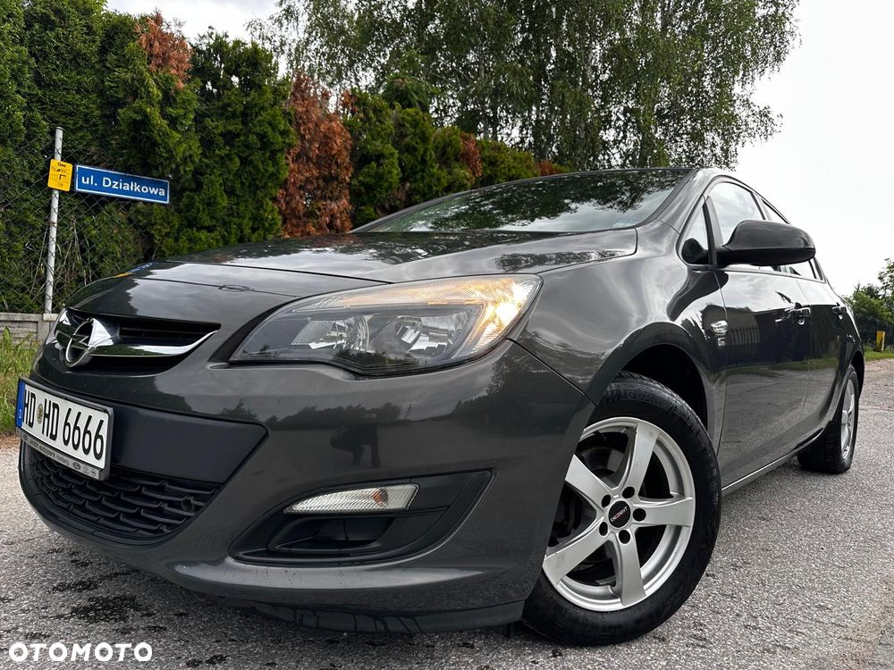 Opel Astra 1.4 Turbo - 1