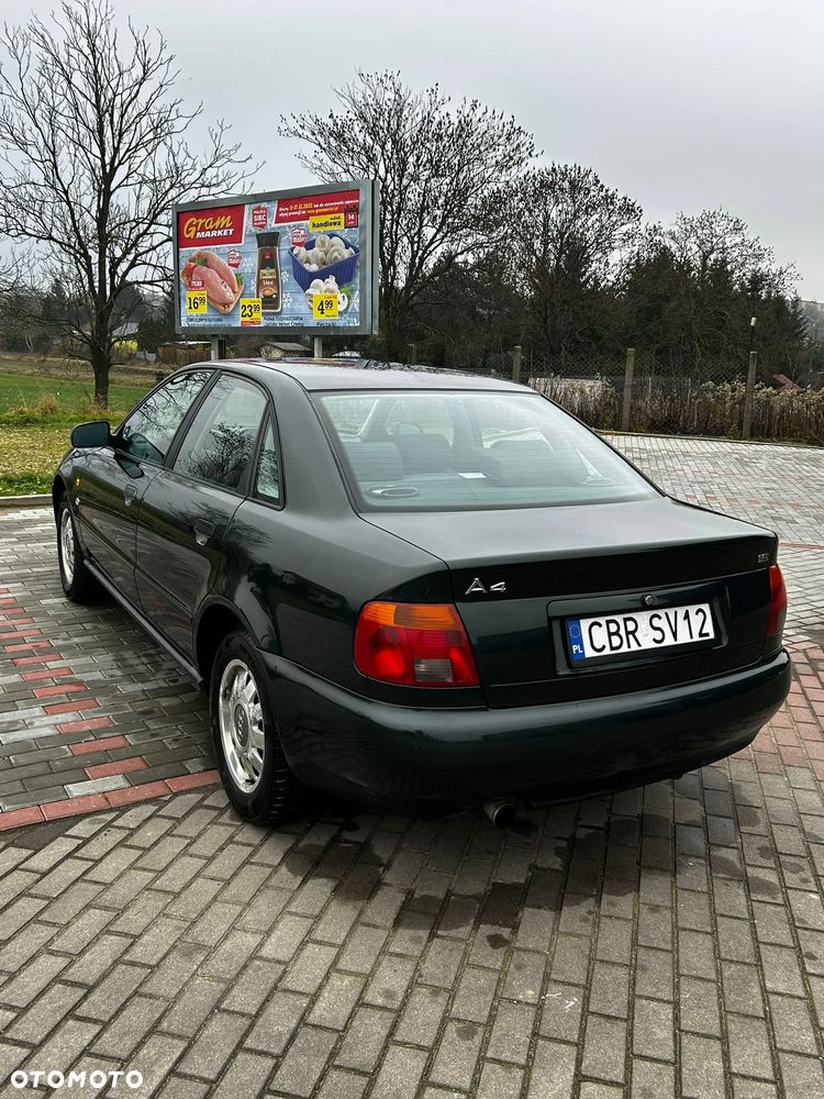 Audi A4 Limousine - 2