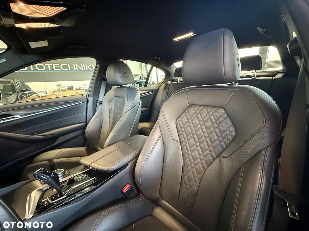 BMW Seria 5 520d MHEV M Sport sport - 7