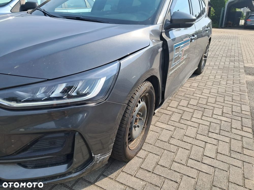 Ford Focus - 4