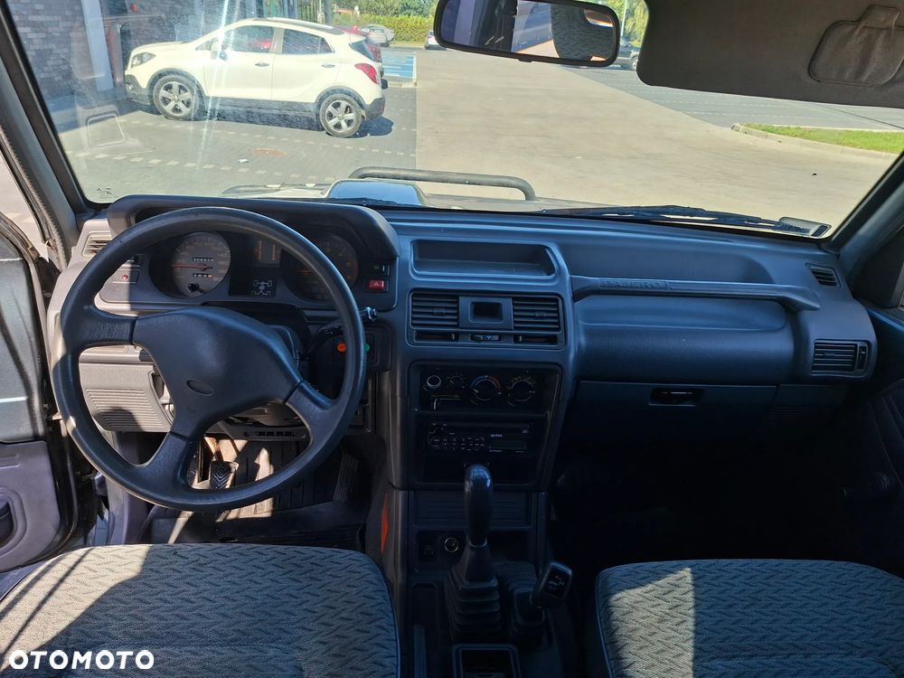 Mitsubishi Pajero - 7