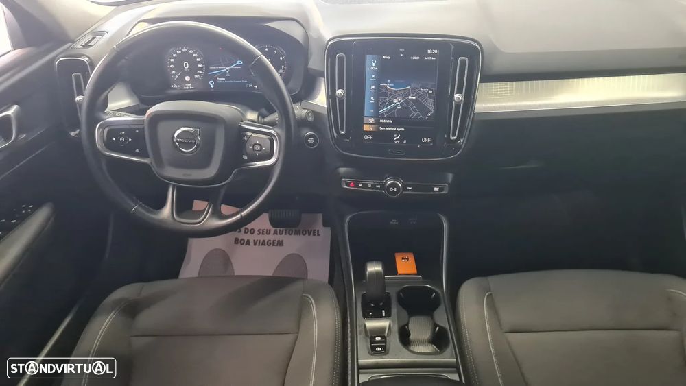 Volvo XC 40 1.5 T3 Momentum Geartronic - 25