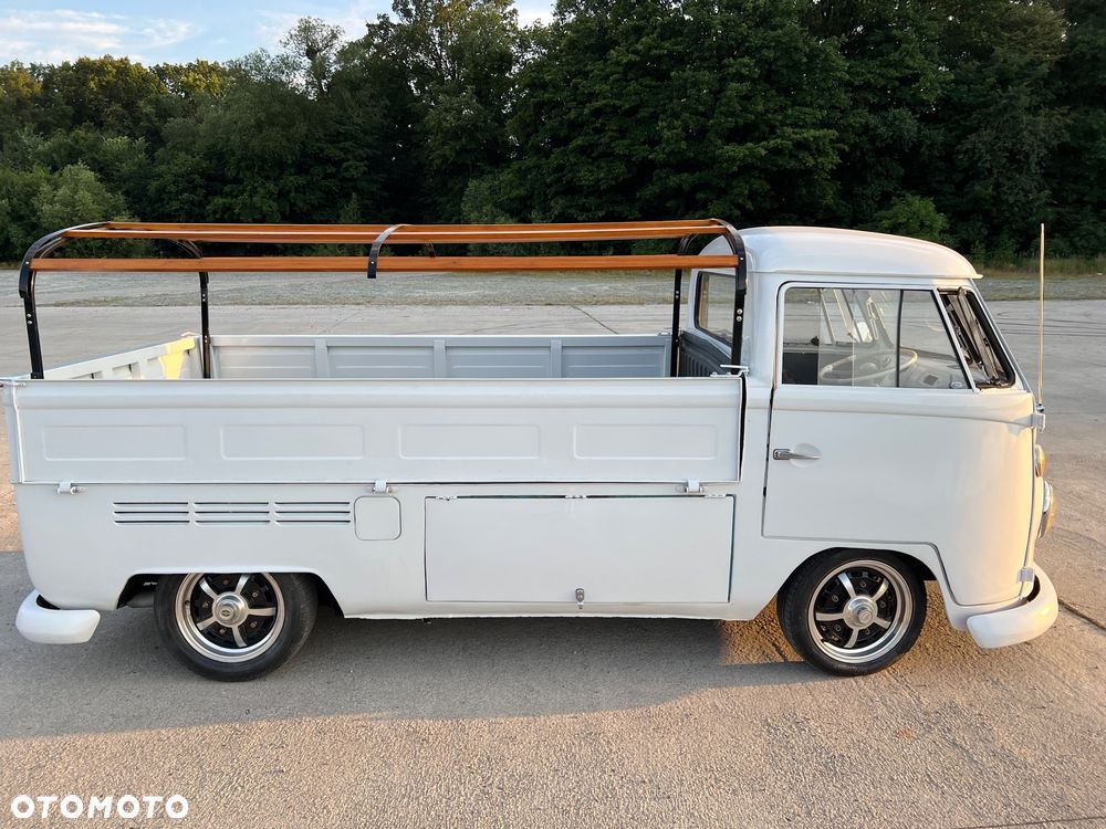 Volkswagen Transporter - 8