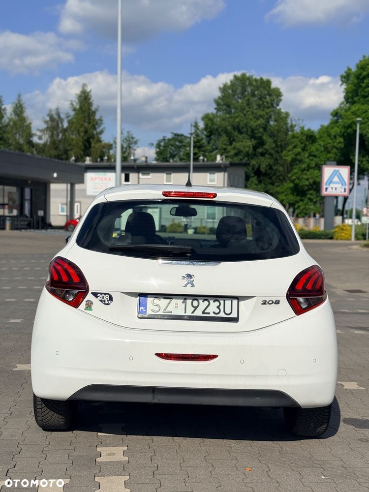 Peugeot 208 1.2 PureTech Allure S&S - 6