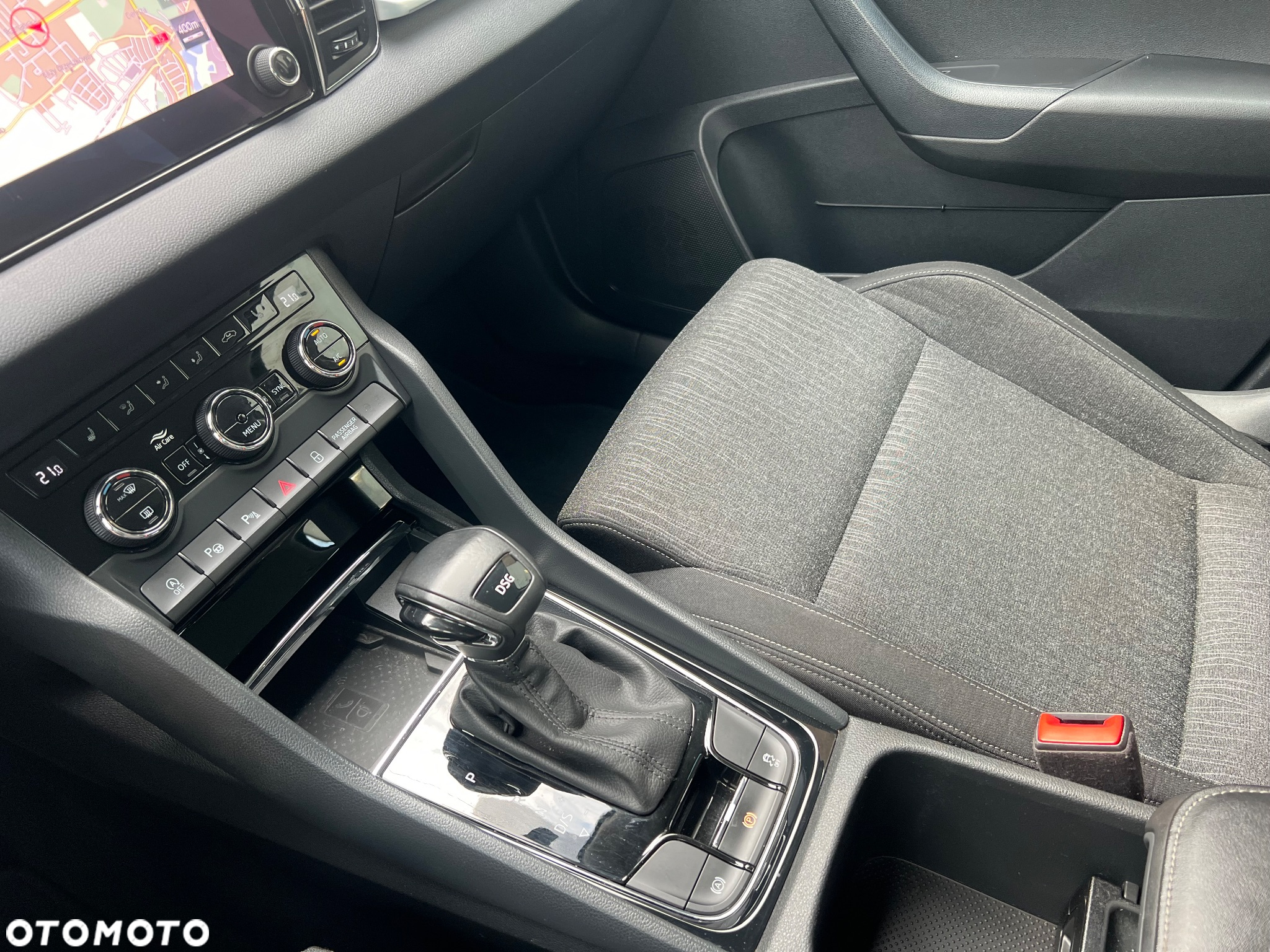 Skoda Karoq 1.5 TSI ACT 4x2 Ambition DSG - 12