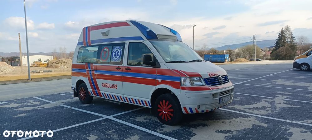 Volkswagen Transporter - 1