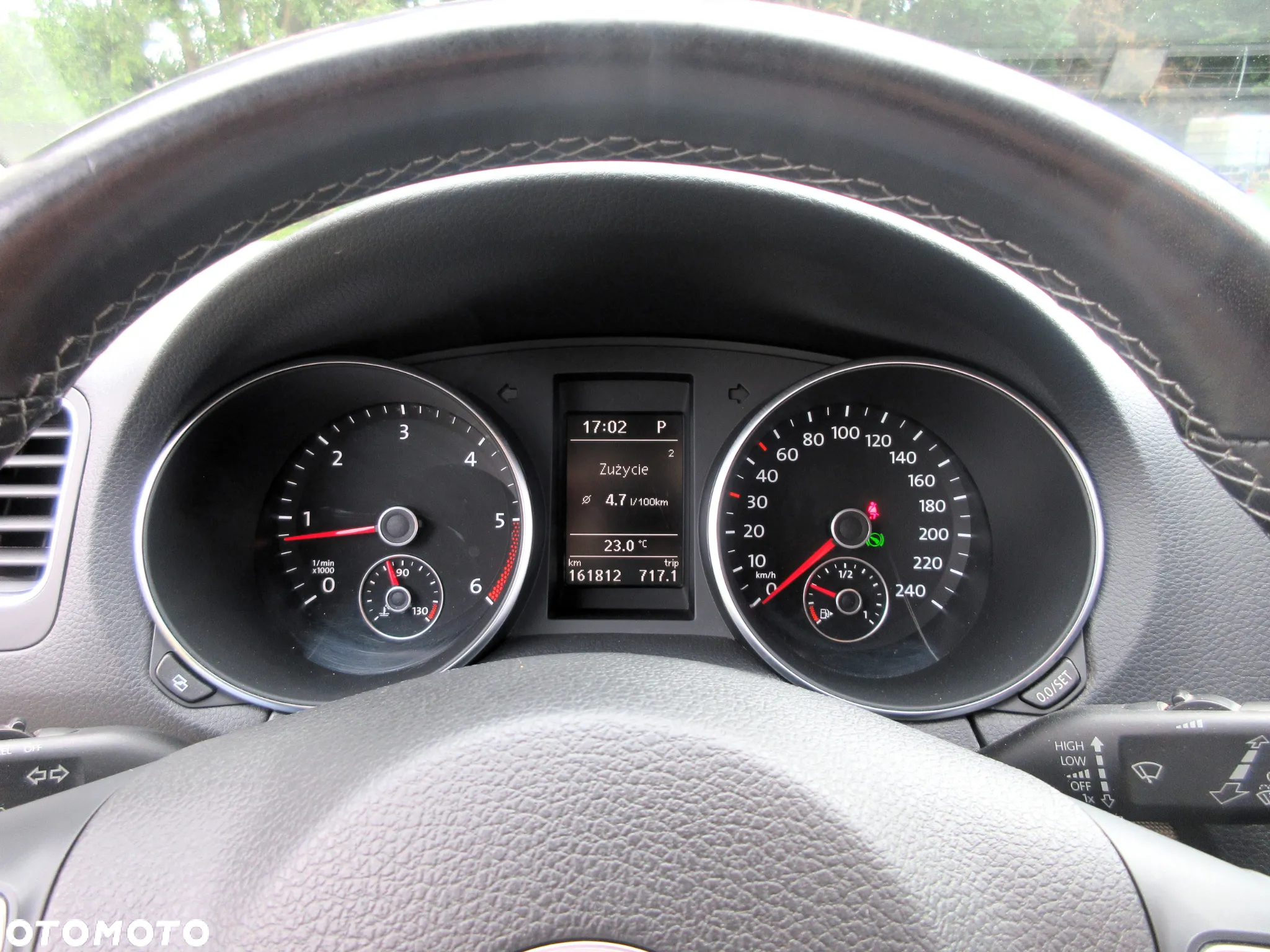 Volkswagen Golf 2.0 TDI DPF BlueMotion Technology DSG Style - 15