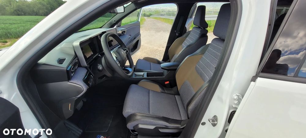 Renault 5 52kWh Comfort Range Techno - 23