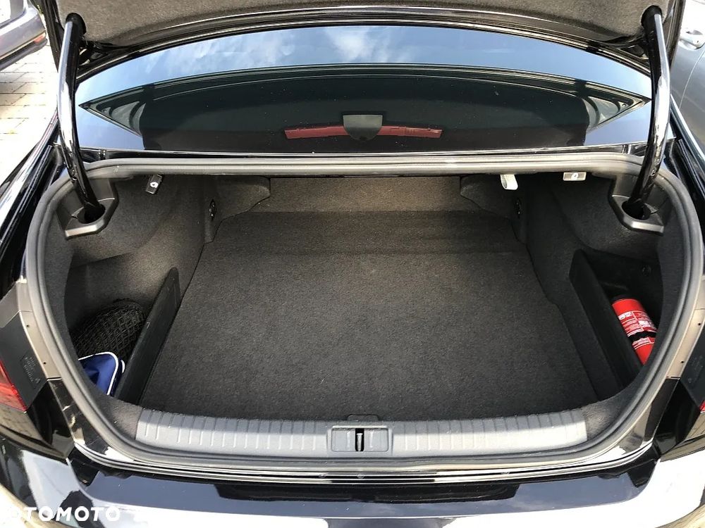 Volkswagen Passat 2.0 TSI 4Mot Elegance DSG - 34